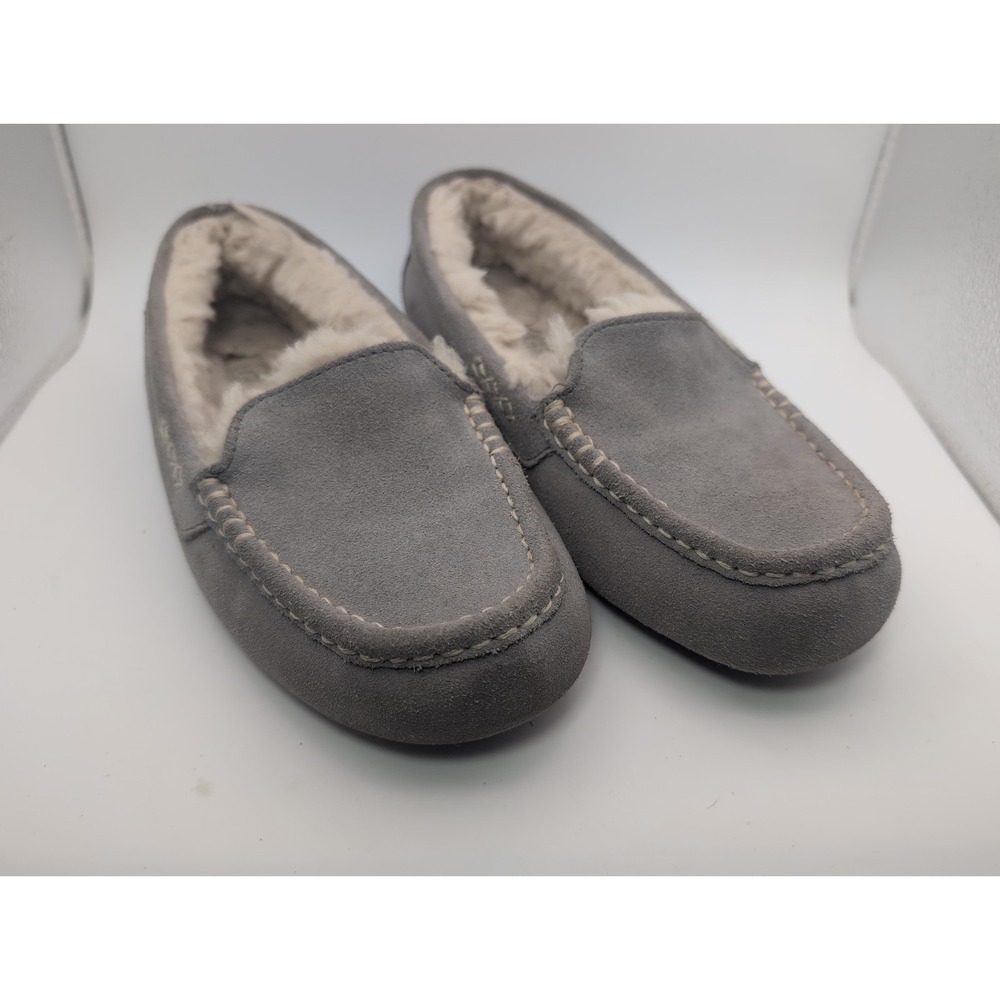 UGG Ansley Women's Slipper Sz 9 Light Grey Suede Moccasins Comfort Cozy Cabin